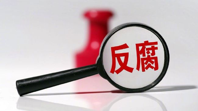 3个男生回港寻觅karen——他们配合爱好的女子，而且商定不消传媒手段，只是纯真依托本身的气力往寻觅，最后的赢家可以与karen在一路。但是在寻觅的进程中，Leslie（钟汉良 饰）碰见了同名的女子Leslie（李绮红 饰），并被她不以为意的糊口立场所吸引；Paul（许志安 饰)偶遇新扎师妹（舒淇 饰），舒淇承诺帮许找karen，现实上是在许的陪同下寻觅本身的前男朋友；深信释教的Eddie（林海峰 饰）在求签的指引下天天坐在公车上期待karen，与巴士女司机（伍咏薇 饰）成长出真豪情。三对相互吸引的人同